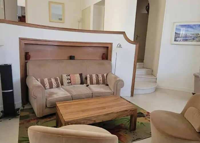 Sur Quai Avec Extérieur Et Parking